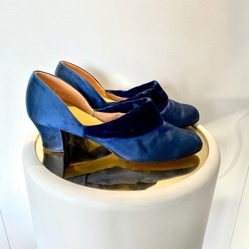 1940s blue satin & velvet Cuban heel shoes